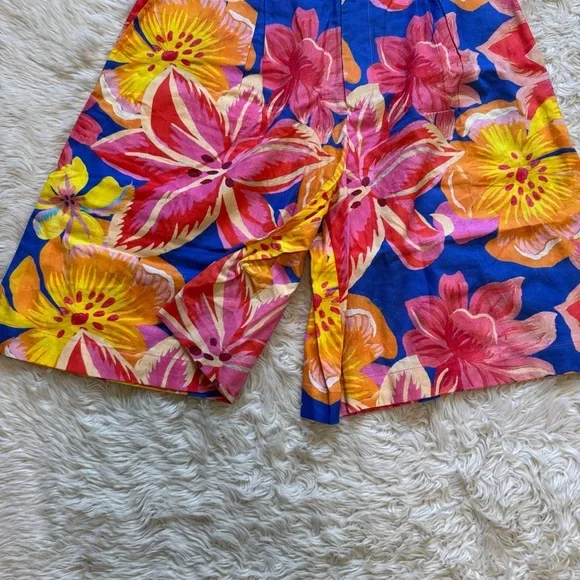 NWT Farm Rio Linen Blend Belted Floral Bermuda Shorts - Size Medium - Picture 5 of 7
